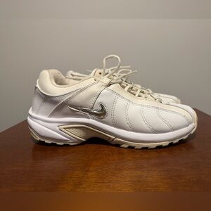 2015 Nike Women's Air VXT Shoes